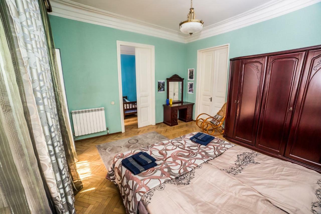 Gold District Apartment Tbilisi ภายนอก รูปภาพ