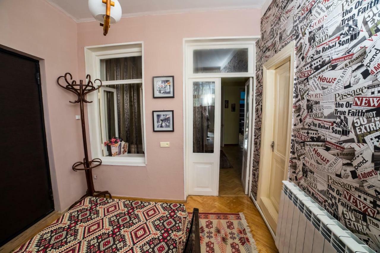 Gold District Apartment Tbilisi ภายนอก รูปภาพ