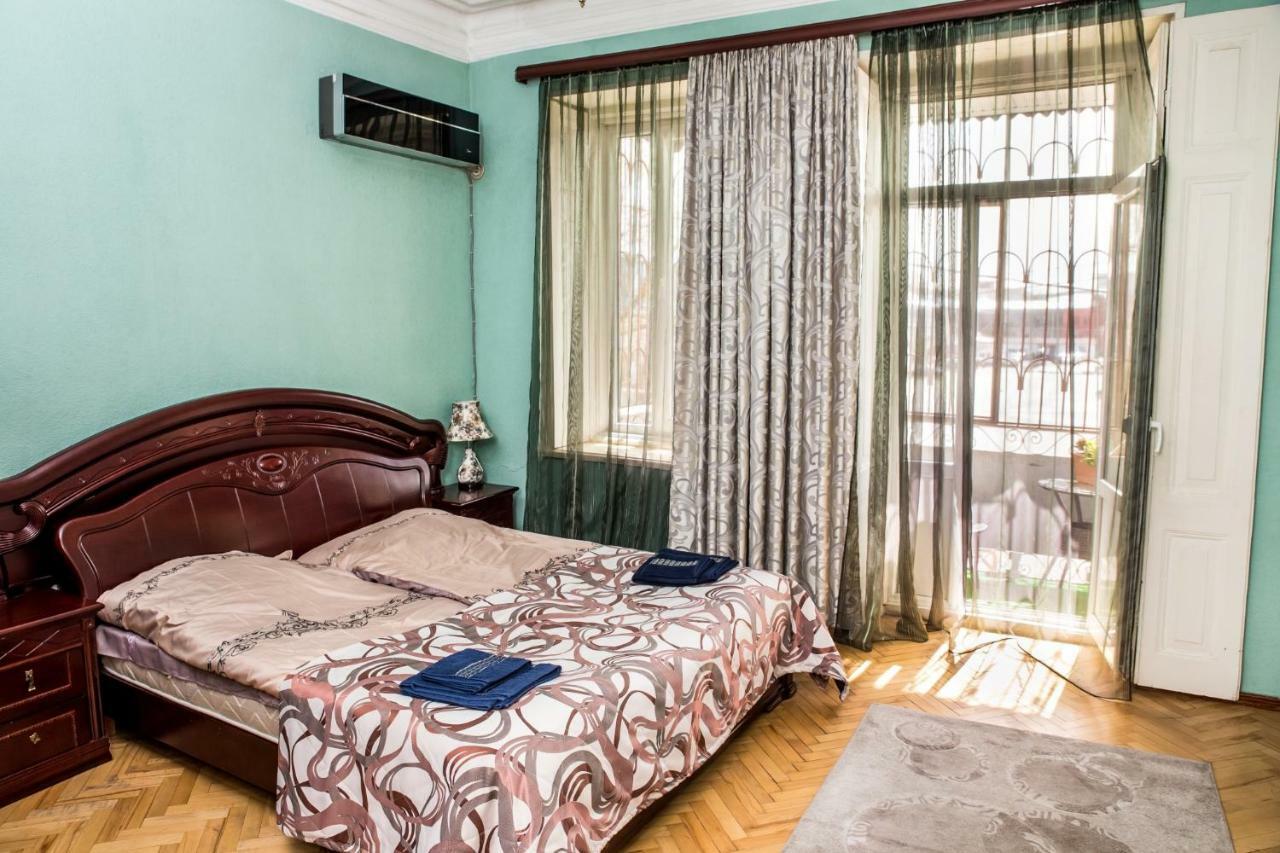 Gold District Apartment Tbilisi ภายนอก รูปภาพ